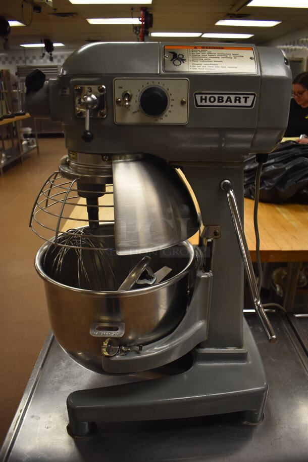 Hobart A200 Metal Commercial Countertop 20 Quart Planetary Dough Mixer w/ Stainless Steel Mixing Bowl, Bowl Guard, Whisk, 2 Paddle, 2 Dough Hook and 2 Pastry Hook Attachments on Stainless Steel Commercial Equipment Stand w/ Under Shelf. 115 Volts, 1 Phase. 17x20x31, 24x30x29. Tested and Working! (Pastry Kitchen) - Image 4 of 10