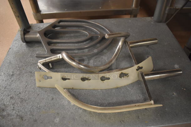 Hobart A200 Metal Commercial Countertop 20 Quart Planetary Dough Mixer w/ Stainless Steel Mixing Bowl, Bowl Guard, Whisk, 2 Paddle, 2 Dough Hook and 2 Pastry Hook Attachments on Stainless Steel Commercial Equipment Stand w/ Under Shelf. 115 Volts, 1 Phase. 17x20x31, 24x30x29. Tested and Working! (Pastry Kitchen) - Image 7 of 10