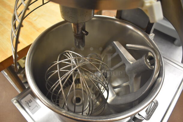Hobart A200 Metal Commercial Countertop 20 Quart Planetary Dough Mixer w/ Stainless Steel Mixing Bowl, Bowl Guard, Whisk, 2 Paddle, 2 Dough Hook and 2 Pastry Hook Attachments on Stainless Steel Commercial Equipment Stand w/ Under Shelf. 115 Volts, 1 Phase. 17x20x31, 24x30x29. Tested and Working! (Pastry Kitchen) - Image 8 of 10
