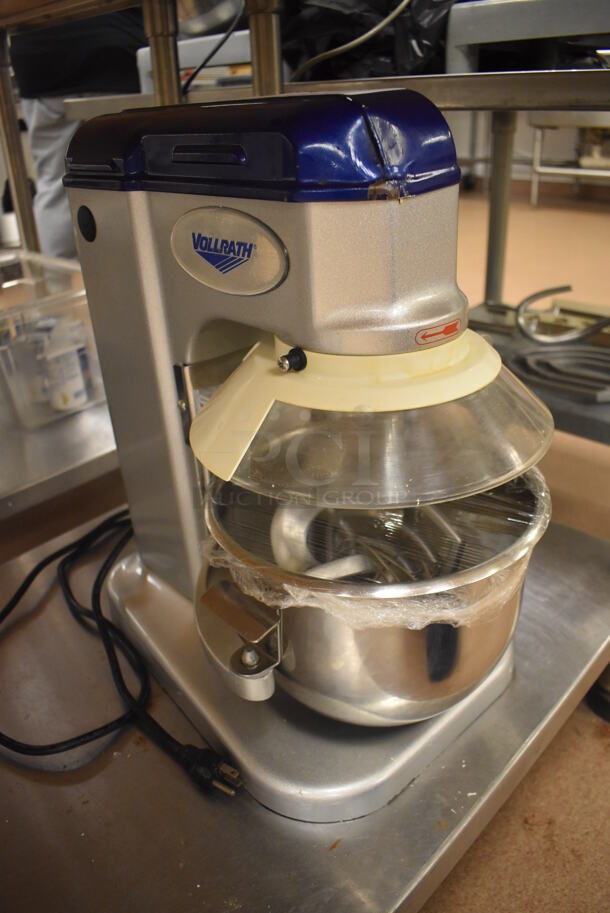 Vollrath MIX1007 Metal Commercial Countertop 7 Quart Planetary Dough Mixer w/ Metal Mixing Bowl, Poly Bowl Guard, Paddle, Whisk and Dough Hook Attachments. 110 Volts, 1 Phase. 12x17x19. Tested and Working! (Pastry Kitchen) - Image 6 of 8