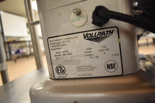 Vollrath MIX1007 Metal Commercial Countertop 7 Quart Planetary Dough Mixer w/ Metal Mixing Bowl, Poly Bowl Guard, Paddle, Whisk and Dough Hook Attachments. 110 Volts, 1 Phase. 12x17x19. Tested and Working! (Pastry Kitchen) - Image 7 of 8