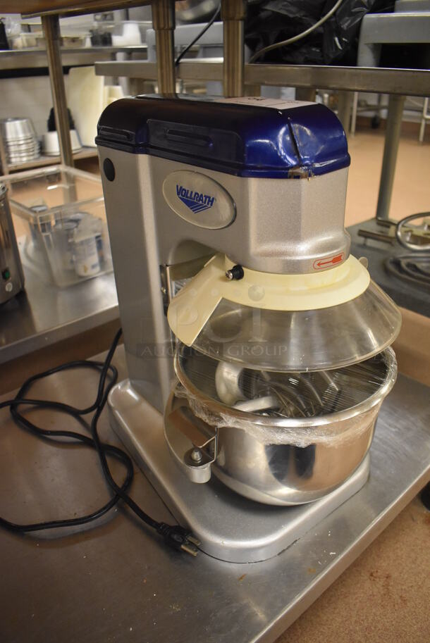 Vollrath MIX1007 Metal Commercial Countertop 7 Quart Planetary Dough Mixer w/ Metal Mixing Bowl, Poly Bowl Guard, Paddle, Whisk and Dough Hook Attachments. 110 Volts, 1 Phase. 12x17x19. Tested and Working! (Pastry Kitchen) - Image 8 of 8
