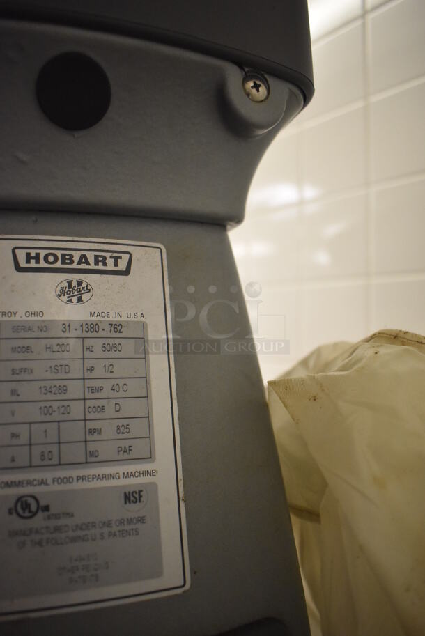 Hobart Legacy HL200 Metal Commercial Countertop 20 Quart Planetary Dough Mixer w/ Bowl Guard. 100-120 Volts, 1 Phase. 17x24x29. Tested and Working! (Education Kitchen 2) - Image 5 of 6