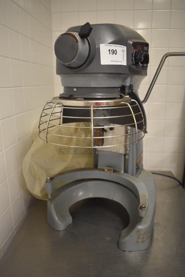 Hobart Legacy HL200 Metal Commercial Countertop 20 Quart Planetary Dough Mixer w/ Bowl Guard. 100-120 Volts, 1 Phase. 17x24x29. Tested and Working! (Education Kitchen 2) - Image 6 of 6
