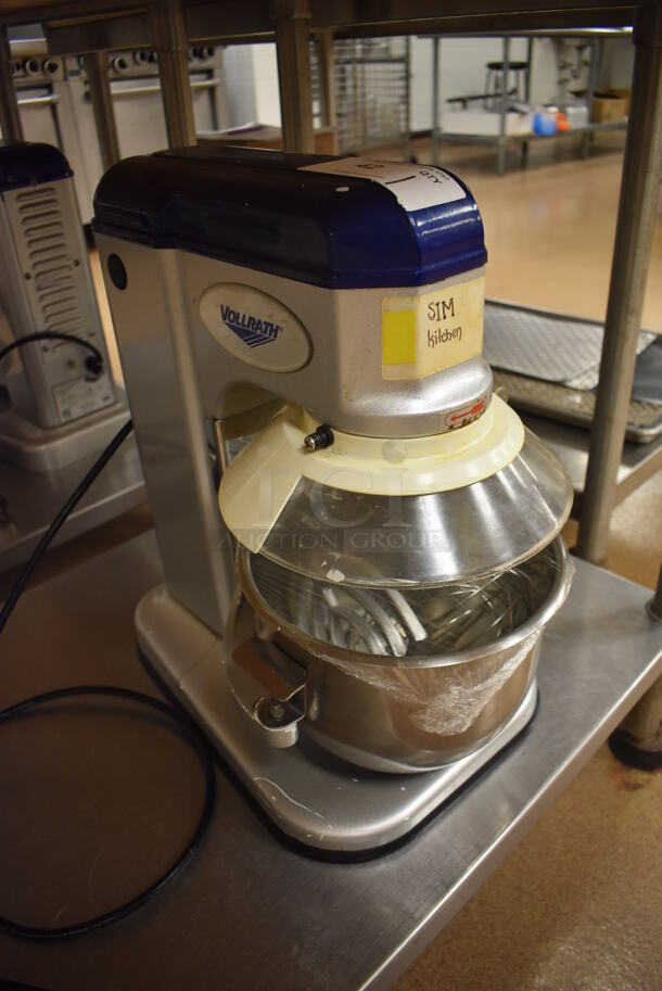 Vollrath MIX1007 Metal Commercial Countertop 7 Quart Planetary Dough Mixer w/ Metal Mixing Bowl, Poly Bowl Guard, Paddle, Whisk and Dough Hook Attachments. 110 Volts, 1 Phase. 12x17x19. Tested and Working! (Pastry Kitchen) - Image 3 of 6