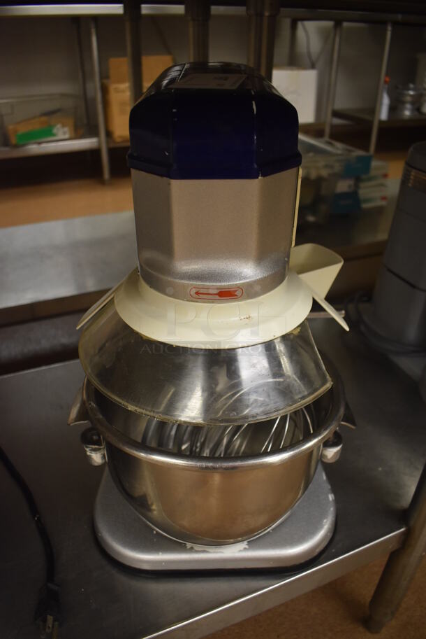 Vollrath MIX1007 Metal Commercial Countertop 7 Quart Planetary Dough Mixer w/ Metal Mixing Bowl, Poly Bowl Guard, Paddle, Whisk and Dough Hook Attachments. 110 Volts, 1 Phase. 12x17x19. Tested and Working! (Education Kitchen 2) - Image 2 of 6