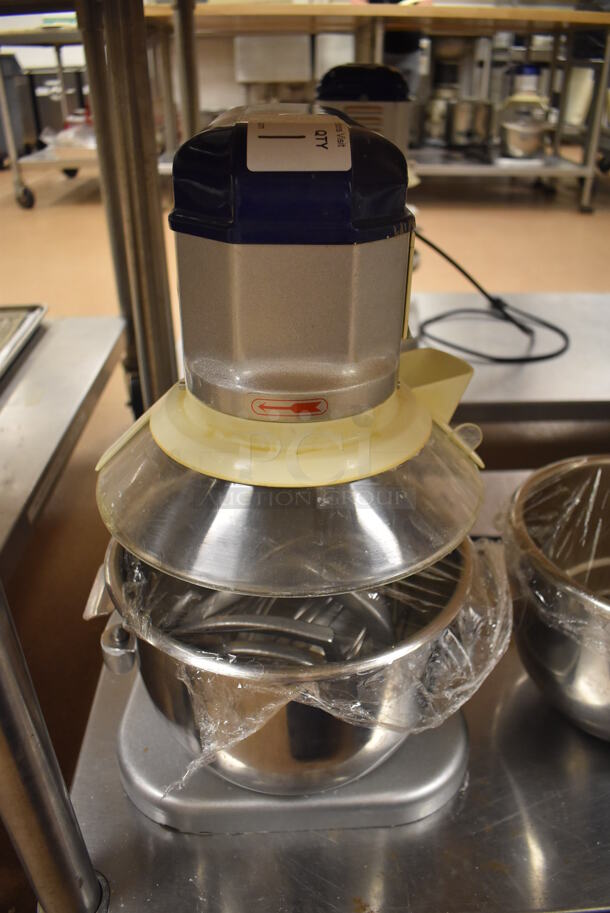 Vollrath MIX1007 Metal Commercial Countertop 7 Quart Planetary Dough Mixer w/ 2 Metal Mixing Bowl, Poly Bowl Guard, 2 Paddle, 2 Whisk and 2 Dough Hook Attachments. 110 Volts, 1 Phase. 12x17x19. Tested and Working! (Pastry Kitchen) - Image 2 of 7