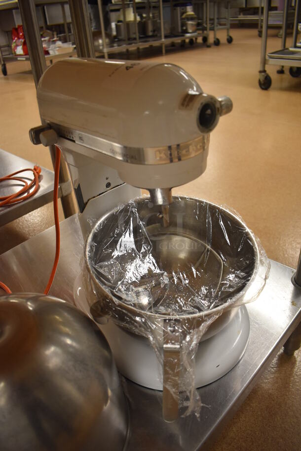 KitchenAid KSM8990WH Metal Commercial Countertop 8 Quart Planetary Dough Mixer w/ 2 Metal Mixing Bowls, Paddle and Dough Hook Attachments. 120 Volts, 1 Phase. 11x14x16. Tested and Working! (Pastry Kitchen) - Image 3 of 9