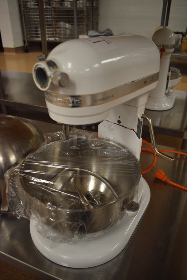 KitchenAid KSM8990WH Metal Commercial Countertop 8 Quart Planetary Dough Mixer w/ 2 Metal Mixing Bowls, Paddle and Dough Hook Attachments. 120 Volts, 1 Phase. 11x14x16. Tested and Working! (Pastry Kitchen)