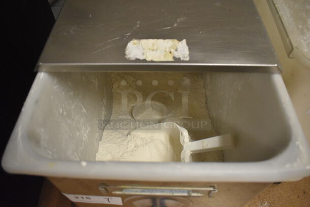 Win-holt Stainless Steel Commercial Ingredient Bin w/ Lid on Commercial Casters. 15.5x27.5x27.5. (Education Kitchen 2) - Image 4 of 4