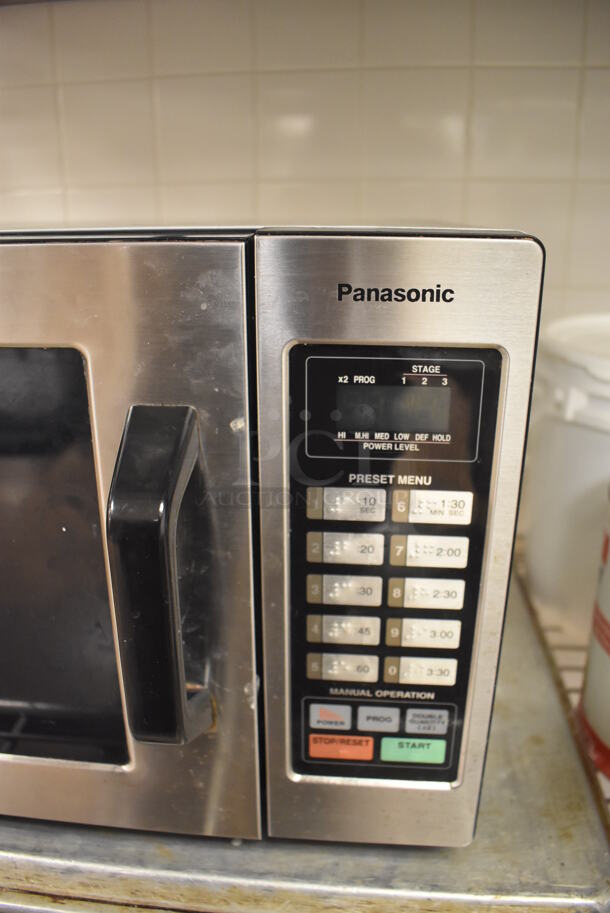 2012 Panasonic NE-1054F Stainless Steel Commercial Countertop Microwave Oven. 120 Volts, 1 Phase. 20x15x12. Tested and Working! (Pastry Kitchen) - Image 4 of 6