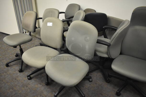13 Various Office Chairs on Casters. Includes 21x20x36. 13 Times Your Bid! (Classroom 5-8) - Image 2 of 4