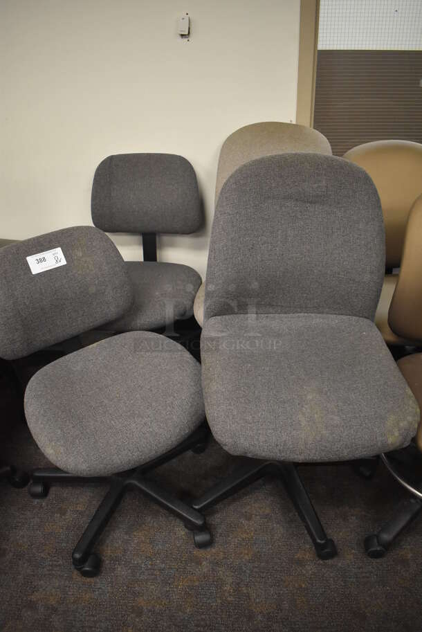 8 Various Office Chairs on Casters. Includes 21x20x36. 8 Times Your Bid! (Classroom 5-8) - Image 2 of 4