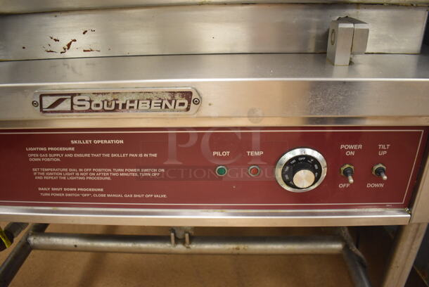 Southbend BGLTS-30 Stainless Steel Commercial Natural Gas Powered Floor Style 30 Gallon Capacity Tilting Skillet Braising Pan. 80,000 BTU. BUYER MUST REMOVE. 36x38x45. Tested and Working! (Education Kitchen) - Image 5 of 6