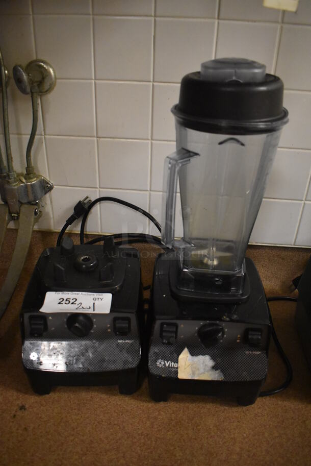 2 Vita-Mix VM0101 Metal Commercial Blender Bases w/ 1 Poly Pitcher. 120 Volts, 1 Phase. 7.5x9x20. 2 Times Your Bid! Tested and Working! (Dishroom)