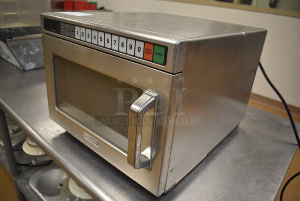 Panasonic NE-1258R Stainless Steel Commercial Countertop Microwave Oven. 120 Volts, 1 Phase. 16.5x21x13.5. Tested and Working! (Education Kitchen) - Image 2 of 6