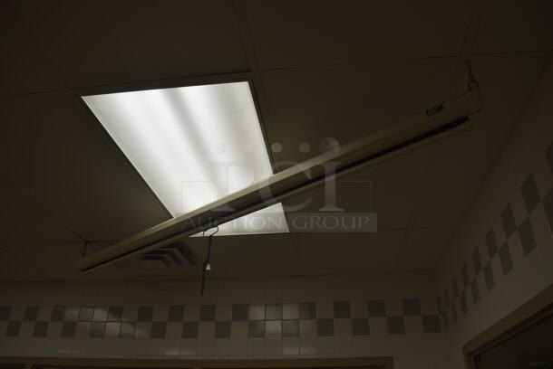 Epson Ceiling Mounted Projector and Pull Down Projection Screen. BUYER MUST REMOVE. 11x8x4, 94". (Education Kitchen) - Image 4 of 5