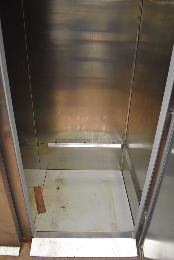 Delfield SRRI2-S Stainless Steel Commercial 2 Door Roll In Rack Cooler w/ Ramps. 115 Volts, 1 Phase. 66x38x89.5. Tested and Working! (Restaurant Kitchen) - Image 5 of 7
