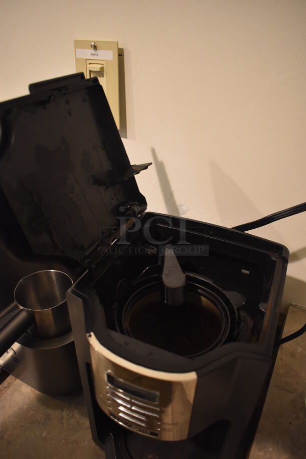 Mr Coffee Metal Countertop Coffee Machine. No Pot. 8x9x13. (Dining Room) - Image 4 of 4