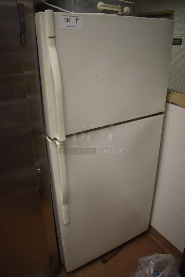 Kenmore 363.60942000 Metal Cooler Freezer Combo Unit. 115 Volts, 1 Phase. 29.5x32x64.5. Tested and Working! (Restaurant Kitchen) - Image 2 of 5