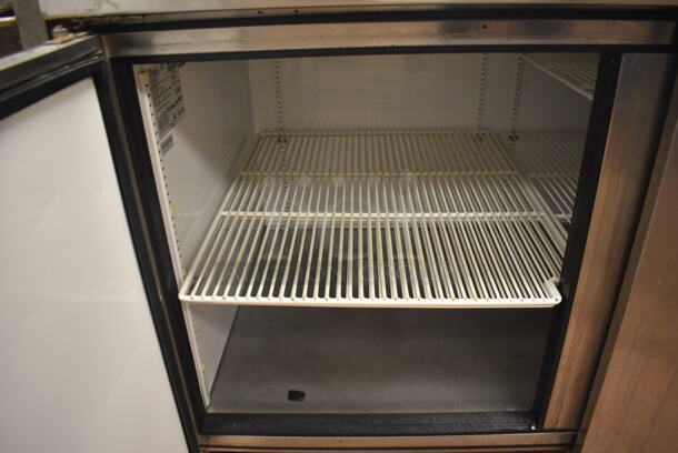 True TWT-93 Stainless Steel Commercial 3 Door Work Top Cooler on Commercial Casters. 115 Volts, 1 Phase. 93.5x32.5x39. Tested and Working! (Restaurant Kitchen) - Image 5 of 6