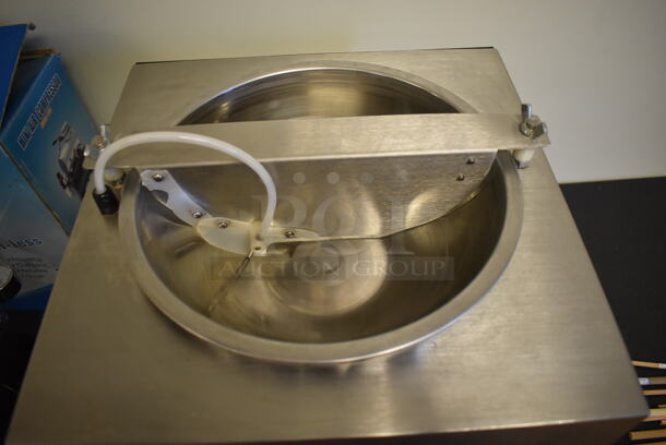 Hilliard's Chocolate System Little Dipper Stainless Steel Commercial Countertop Chocolate Tempering Chocolate Melter. 120 Volts, 1 Phase. 15x15x18. Tested and Working! (Computer Demo Lab 2) - Image 3 of 6