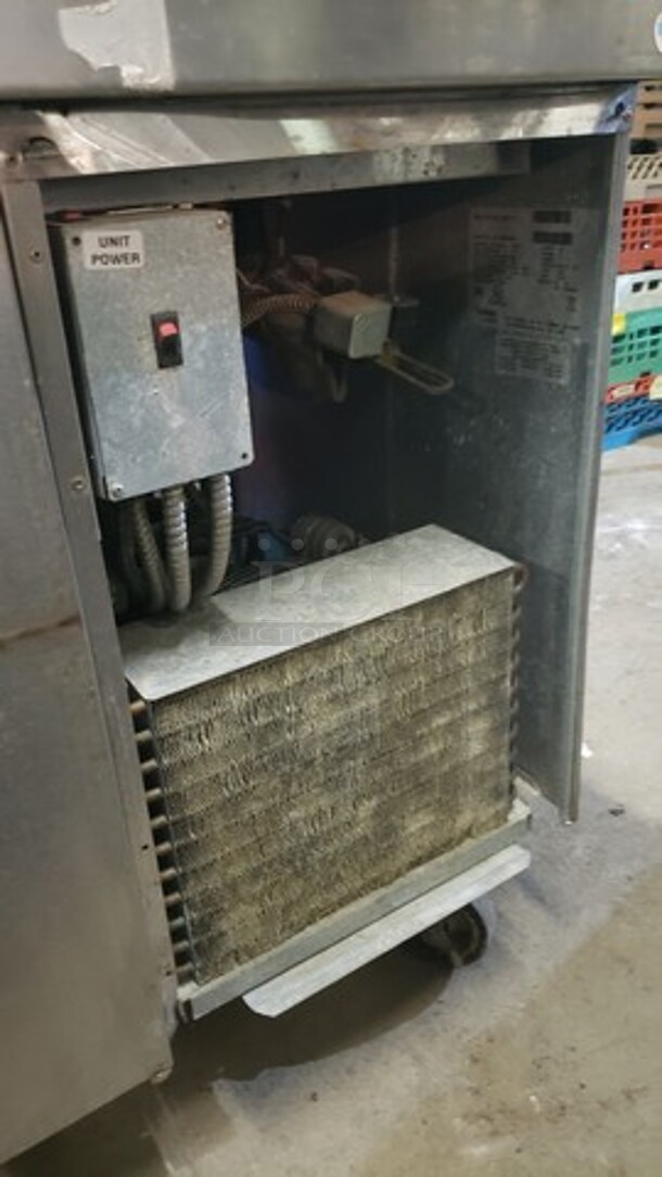 Delfield model 000-2019PTC 3-Door Refrigerated Pizza Prep on Casters - Image 10 of 11