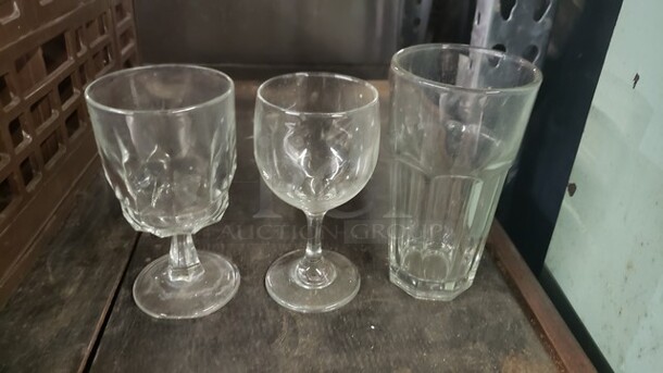 Lot of 16 Miscellaneous Glasses - Image 1 of 2