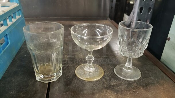 Lot of 25 Miscellaneous Glasses - Image 1 of 2