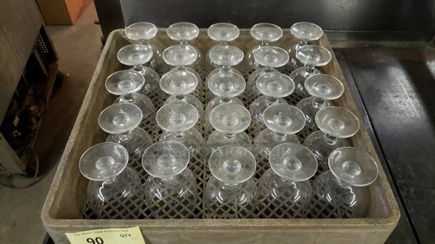 Lot of 25 Glasses - Image 2 of 2