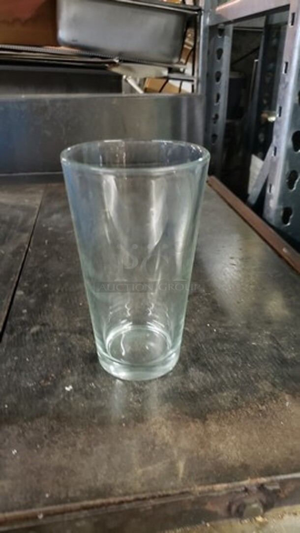 Lot of 25 Glasses - Image 1 of 2