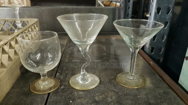 Lot of 16 Miscellaneous Glasses - Image 1 of 2