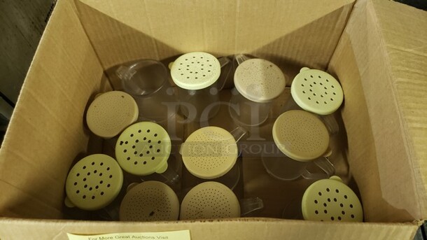 Lot of Carlisle Shakers - Image 2 of 2