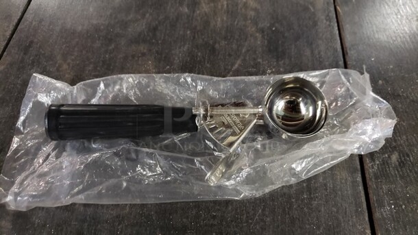 Ice Cream Scoop - Image 1 of 1