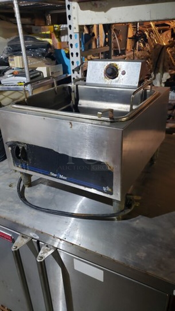 Star Max Countertop Fryer model 301HLD - Image 1 of 4