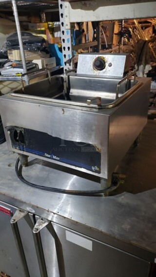 Star Max Countertop Fryer model 301HLD