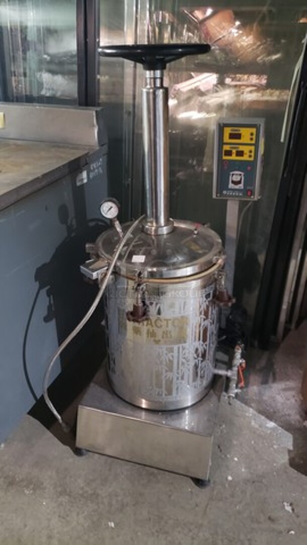 Hascom Extractor. Sold as is