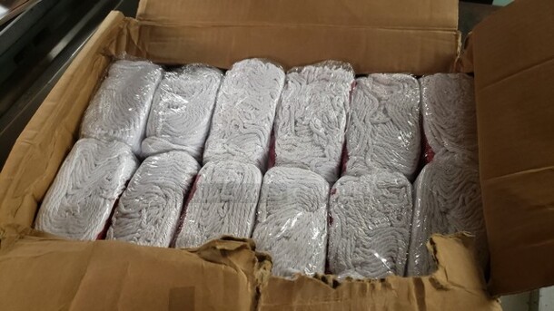 1 Box of Mop Heads - Image 1 of 1