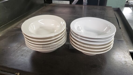 Lot of 12 Bowls