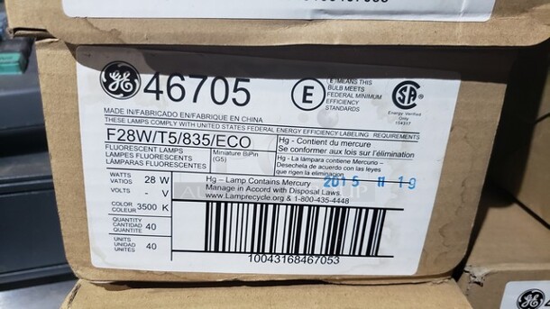 One Box of Starcoat TS Fluorescent Lamps - Image 2 of 3