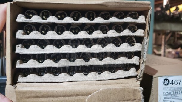 One Box of Starcoat TS Fluorescent Lamps - Image 3 of 3