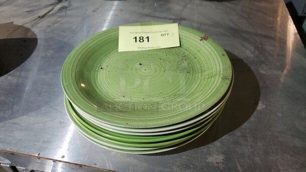 Lot of 7 Colorful Dinner Plates - Image 1 of 2