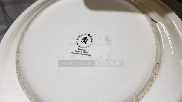 Lot of 7 Colorful Dinner Plates - Image 2 of 2