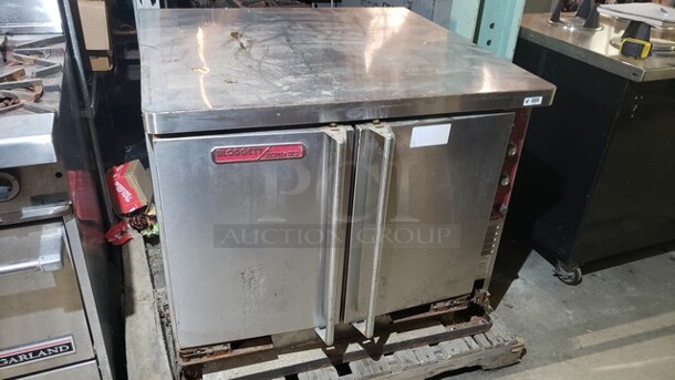 Blodgett/ Zephaire Electric Convection Oven. No legs or stand. 3PH 208 V - Image 1 of 5