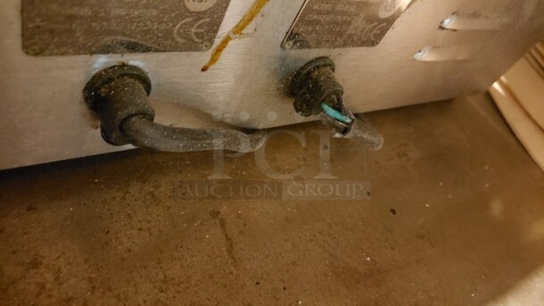 Adcraft SG-813B Double Commercial Panini Press. Not tested. Sold as is - Image 4 of 4