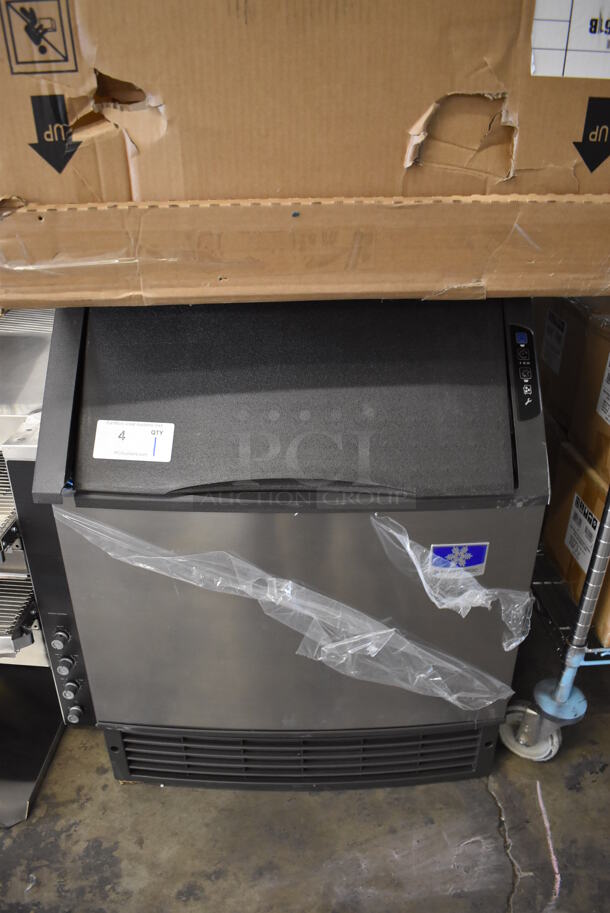BRAND NEW SCRATCH AND DENT! 2022 Manitowoc UDF0140A-161B Stainless Steel Commercial Self Contained Full Dice Style Undercounter Ice Machine. 115 Volts, 1 Phase. 26x28x33. Tested and Working! - Image 2 of 10