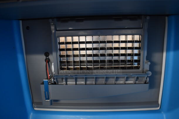 BRAND NEW SCRATCH AND DENT! 2022 Manitowoc UDF0140A-161B Stainless Steel Commercial Self Contained Full Dice Style Undercounter Ice Machine. 115 Volts, 1 Phase. 26x28x33. Tested and Working! - Image 8 of 10