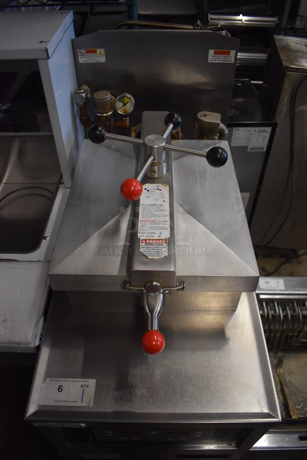 2018 Henny Penny 600 Stainless Steel Commercial Floor Style Natural Gas Powered Pressure Fryer on Commercial Casters. 80,000 BTU. 18x39x48 - Image 4 of 10