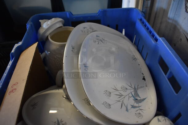 ALL ONE MONEY! Tier Lot of Various Items Including Ceramic Plates and Bowls - Image 7 of 7