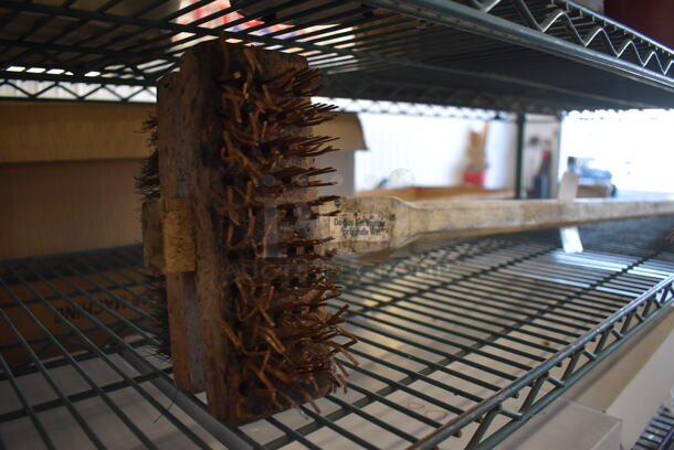 Coarse Cleaning Brush. 9x6x47 - Image 3 of 3